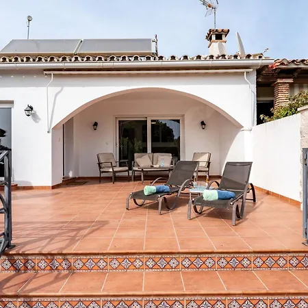 Casa Gosia Cabopino 別荘 マルベーリャ